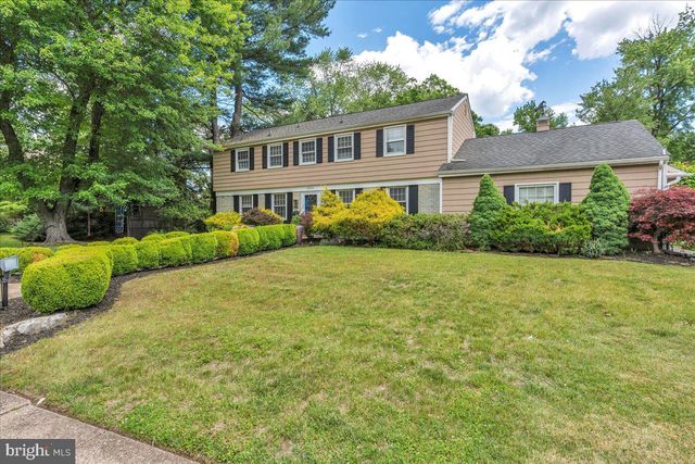 1900 CARDINAL LAKE DR, Cherry Hill, NJ 08003