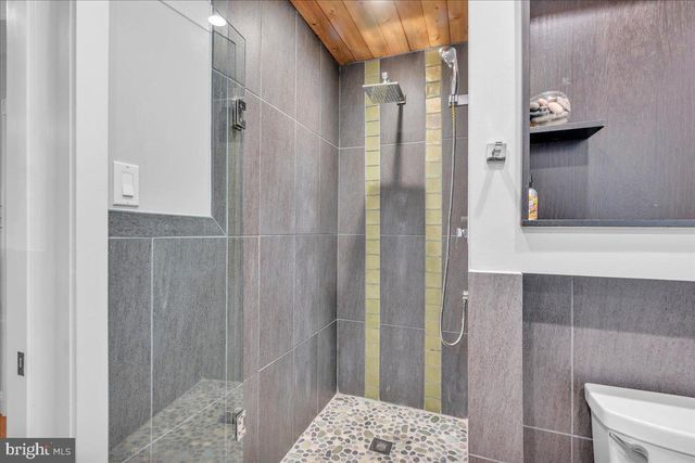 1900 CARDINAL LAKE DR, Cherry Hill, NJ 08003