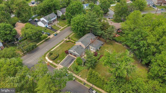 1900 CARDINAL LAKE DR, Cherry Hill, NJ 08003