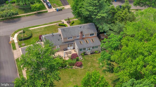 1900 CARDINAL LAKE DR, Cherry Hill, NJ 08003