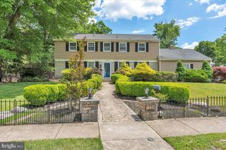 1900 CARDINAL LAKE DR, Cherry Hill, NJ 08003