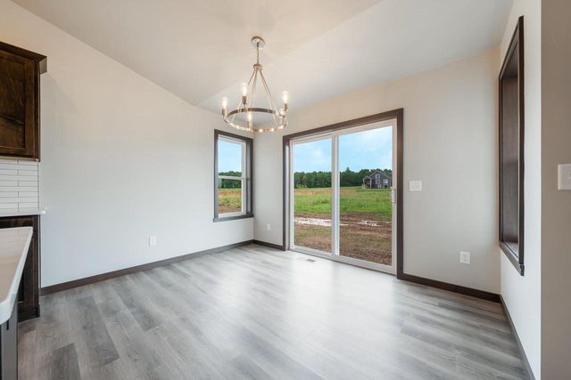 N9243 BREEZY WAY, Appleton, WI 54915