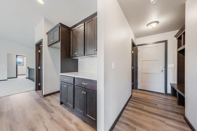 N9243 BREEZY WAY, Appleton, WI 54915