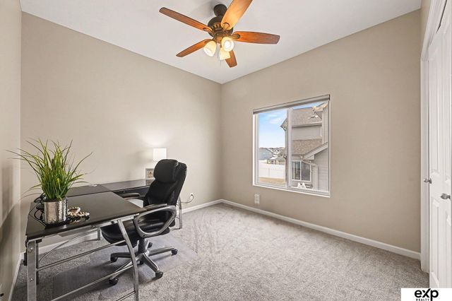 21371 Blaine Street, Elkhorn, NE 68022