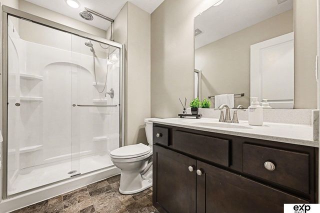 21371 Blaine Street, Elkhorn, NE 68022