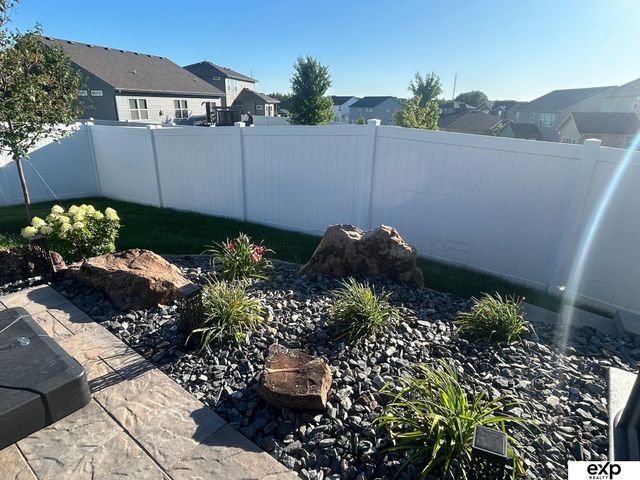 21371 Blaine Street, Elkhorn, NE 68022