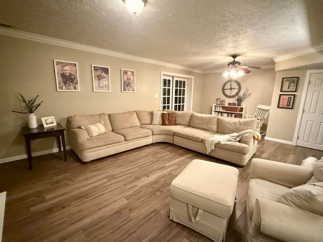 743 State Highway Mm, Gainesville, MO 65655