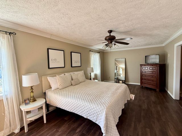 743 State Highway Mm, Gainesville, MO 65655