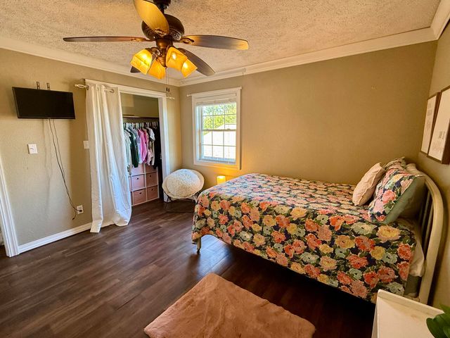 743 State Highway Mm, Gainesville, MO 65655