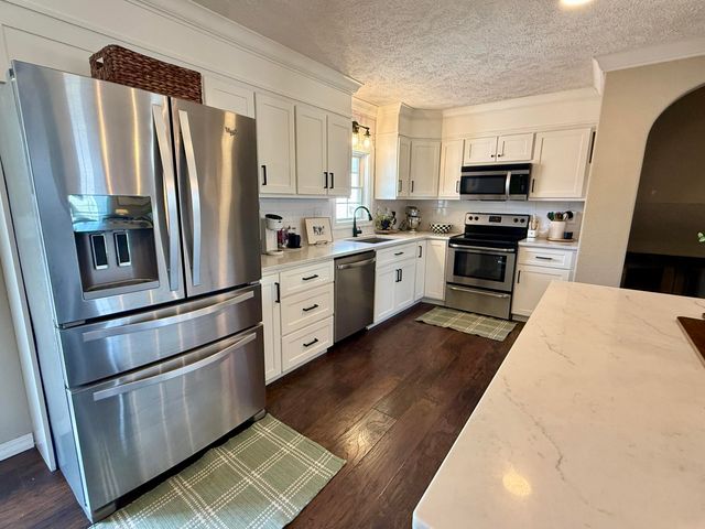 743 State Highway Mm, Gainesville, MO 65655