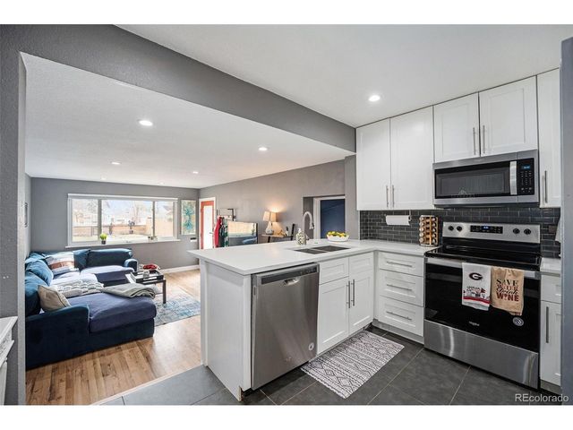4827 Meade St, Denver, CO 80221