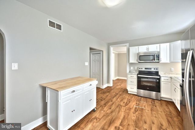 188 NASHVILLE BLVD, Spring Grove, PA 17362