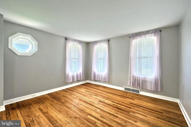 188 NASHVILLE BLVD, Spring Grove, PA 17362
