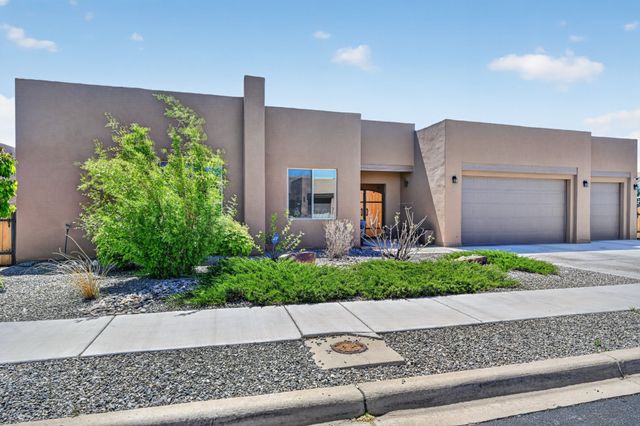 33 Caballo Viejo, Santa Fe, NM 87508