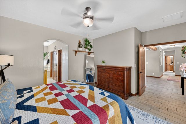 33 Caballo Viejo, Santa Fe, NM 87508