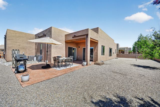 33 Caballo Viejo, Santa Fe, NM 87508