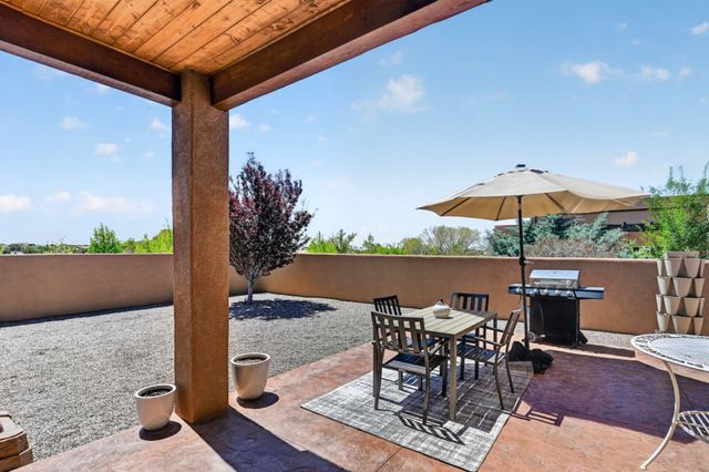 33 Caballo Viejo, Santa Fe, NM 87508