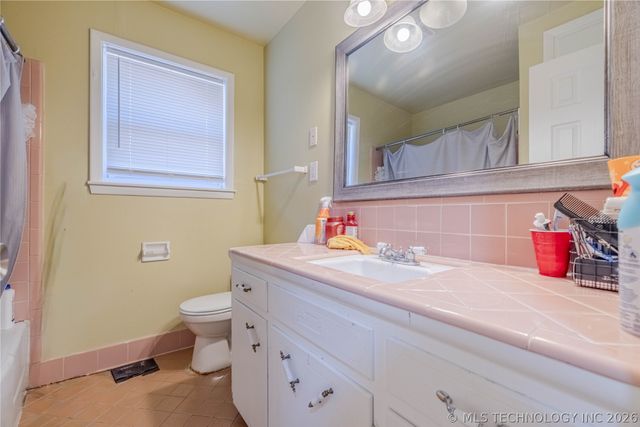 11315 E 3rd Street, Tulsa, OK 74128