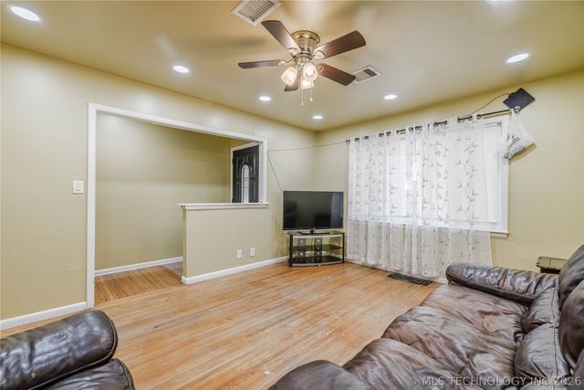 11315 E 3rd Street, Tulsa, OK 74128