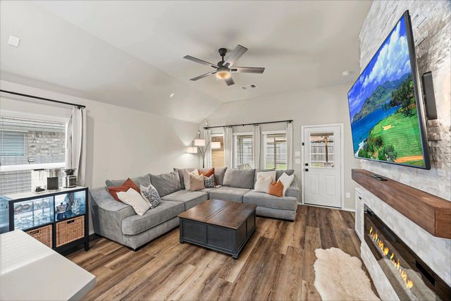 2613 Prairie Star Lane, Conroe, TX 77385