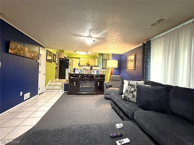 4602 Whitehall Drive, South Euclid, OH 44121