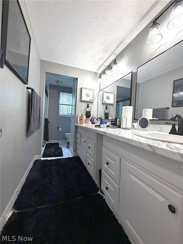 4602 Whitehall Drive, South Euclid, OH 44121