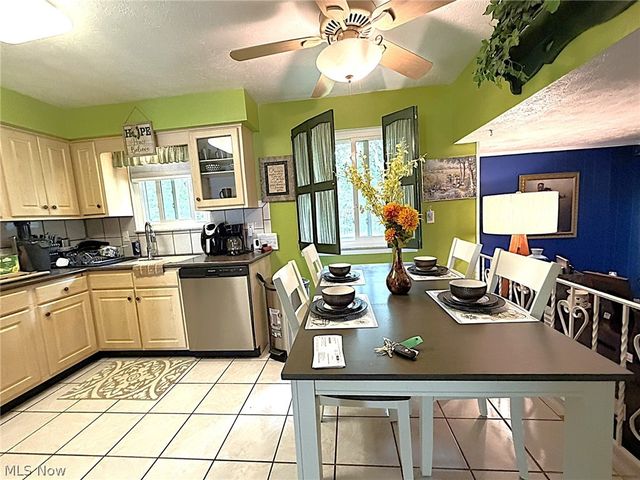 4602 Whitehall Drive, South Euclid, OH 44121
