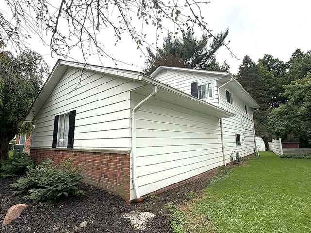4602 Whitehall Drive, South Euclid, OH 44121
