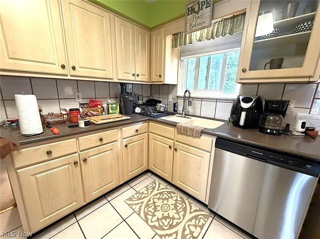 4602 Whitehall Drive, South Euclid, OH 44121