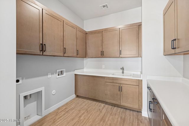 6818 N 190TH Avenue, Waddell, AZ 85355