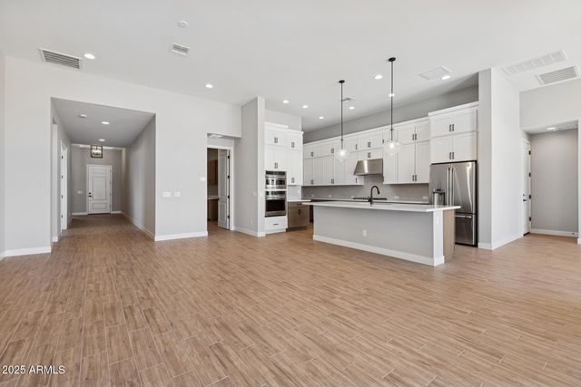 6818 N 190TH Avenue, Waddell, AZ 85355