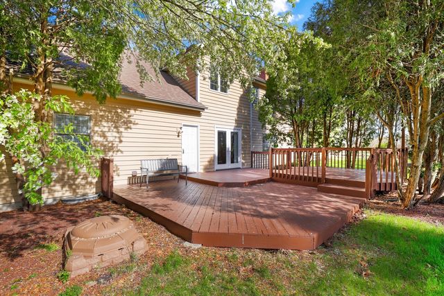 1004 Hamlet Road, Naperville, IL 60564
