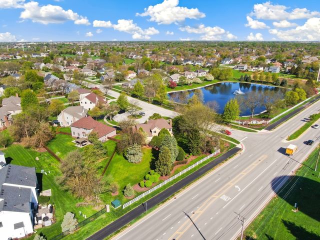 1004 Hamlet Road, Naperville, IL 60564