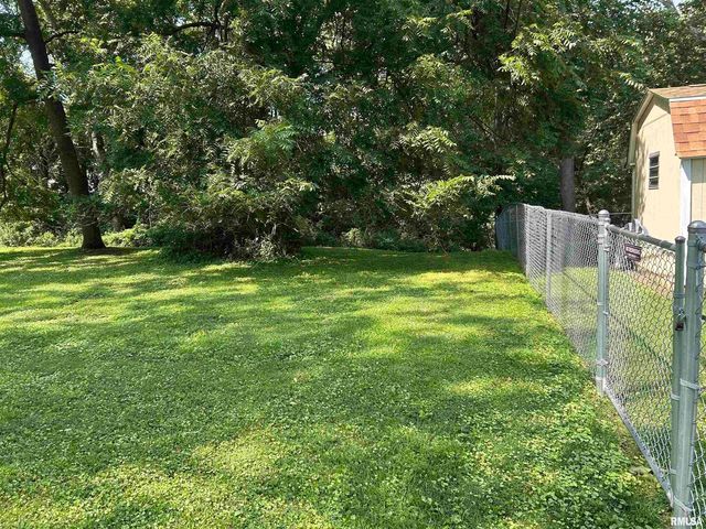 339 28TH Avenue, East Moline, IL 61244