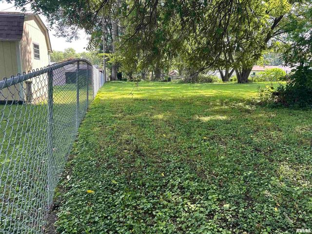 339 28TH Avenue, East Moline, IL 61244