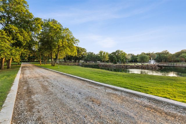 1300 Brush Creek Road, Denton, TX 76226