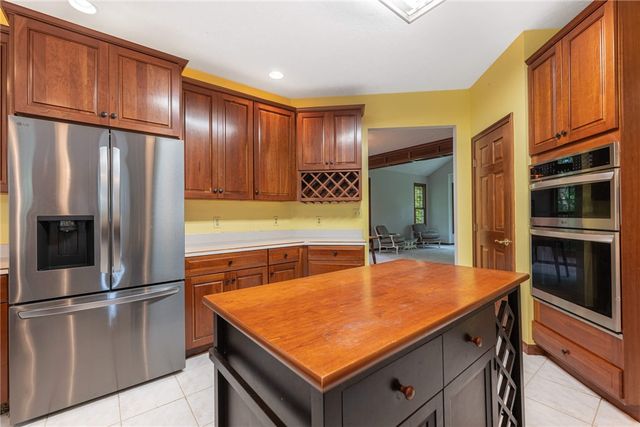 5299 Clearcreek Trail, Yellow Springs Vlg, OH 45387