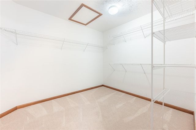 5299 Clearcreek Trail, Yellow Springs Vlg, OH 45387