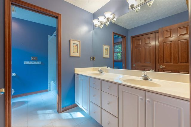 5299 Clearcreek Trail, Yellow Springs Vlg, OH 45387