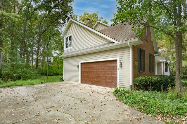 5299 Clearcreek Trail, Yellow Springs Vlg, OH 45387