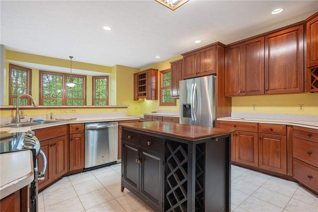 5299 Clearcreek Trail, Yellow Springs Vlg, OH 45387