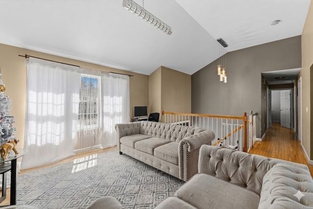 35 Avery St, New Bedford, MA 02745