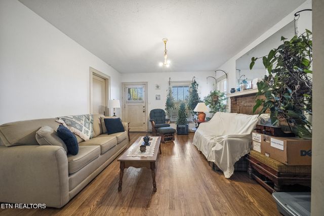 5701 Central Avenue Pike, Knoxville, TN 37912