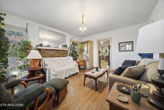 5701 Central Avenue Pike, Knoxville, TN 37912