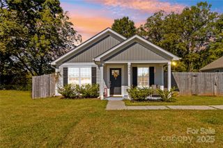 926 Winston Avenue, Statesville, NC 28677