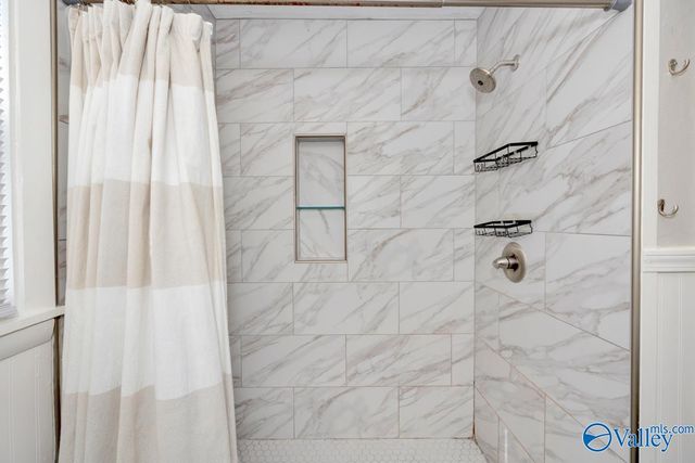 3809 8th Avenue SW, Huntsville, AL 35805