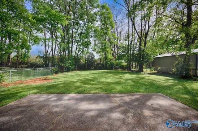 3809 8th Avenue SW, Huntsville, AL 35805