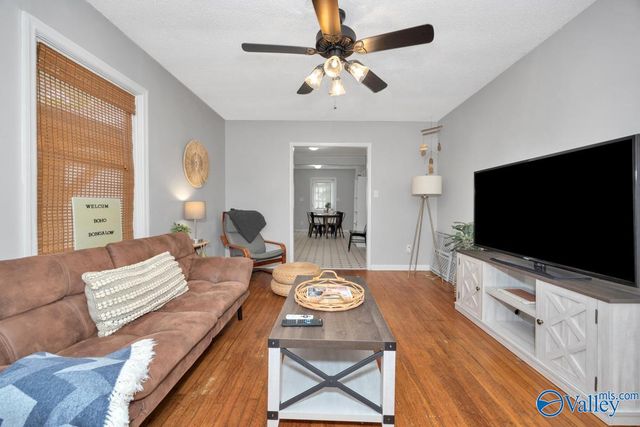 3809 8th Avenue SW, Huntsville, AL 35805