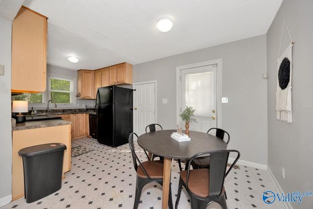 3809 8th Avenue SW, Huntsville, AL 35805