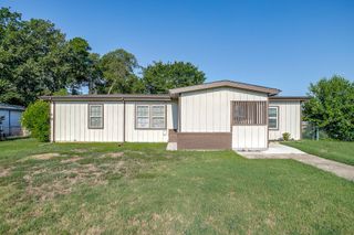 5700 Lenore Street, Fort Worth, TX 76134